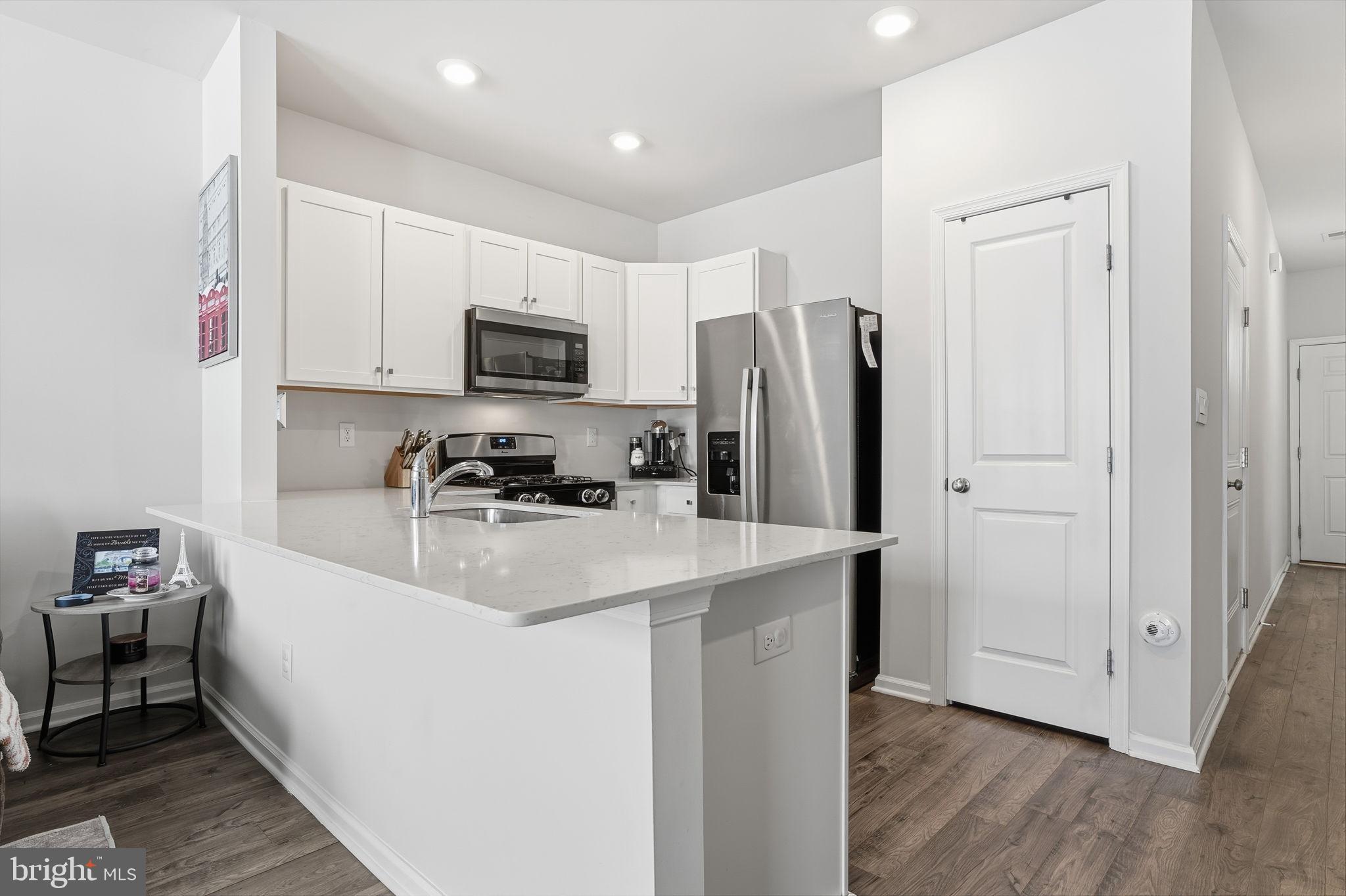 975 Still Waters Pennsburg, PA 18073 - Photo 6 of 20 Modern kitchen with sleek finishes.