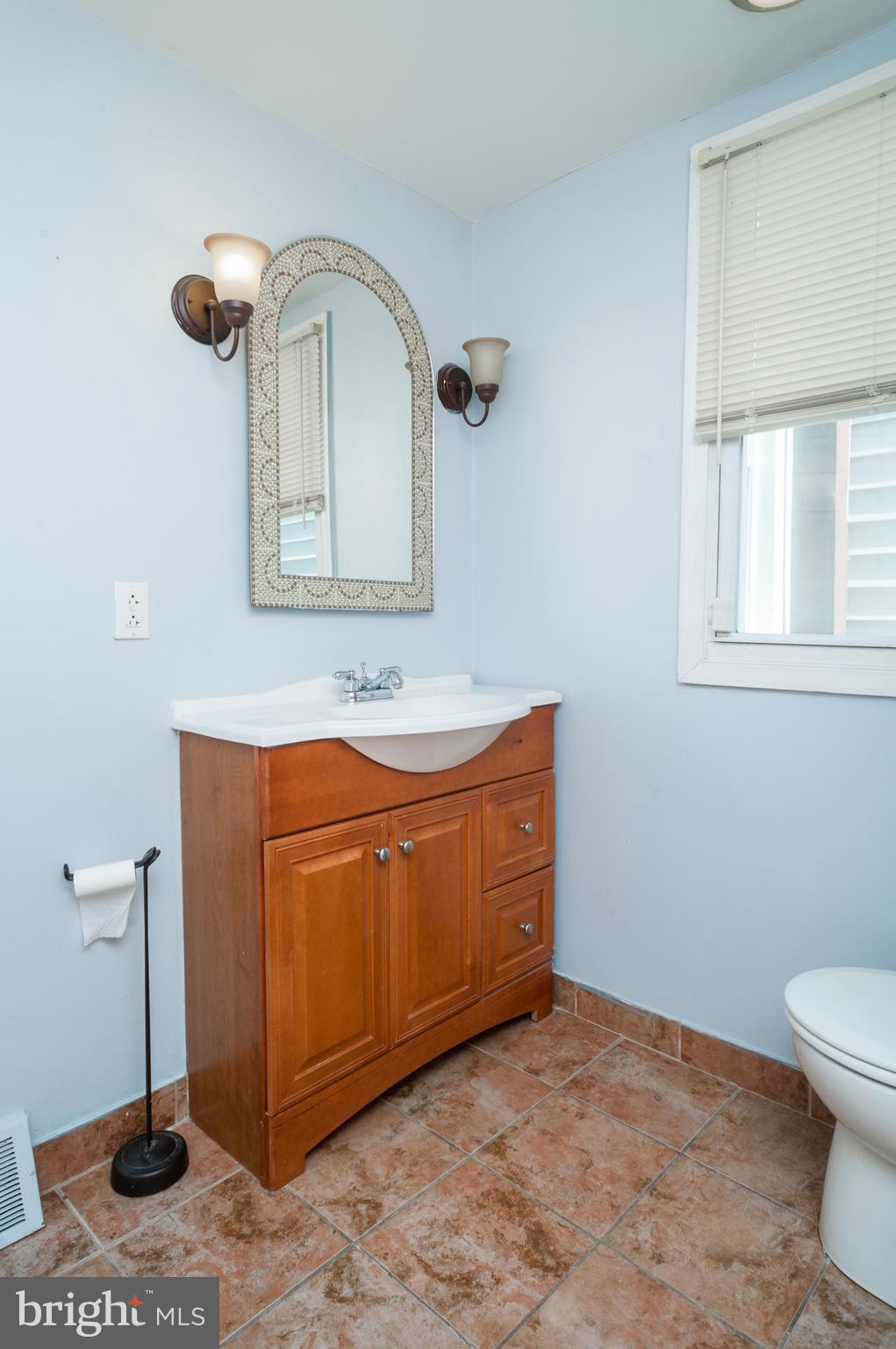 1028 Winton Street Philadelphia, PA 19148 - Photo 14 of 23