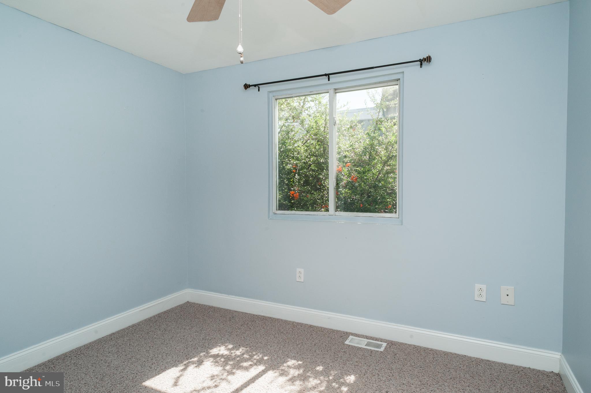 1028 Winton Street Philadelphia, PA 19148 - Photo 15 of 23