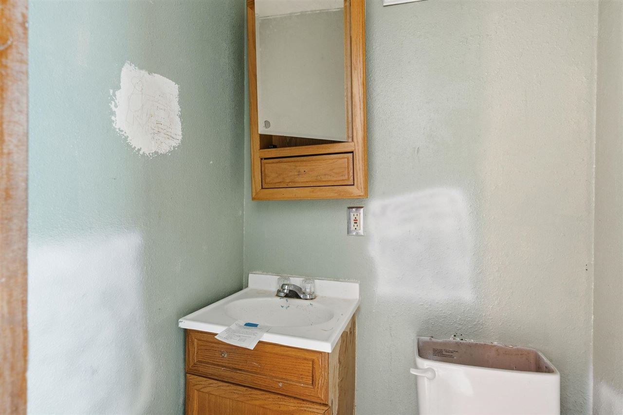 131 Red Wing Road Southwest Cedar Rapids, IA 52404 - Photo 19 of 24 Gallery Image 19