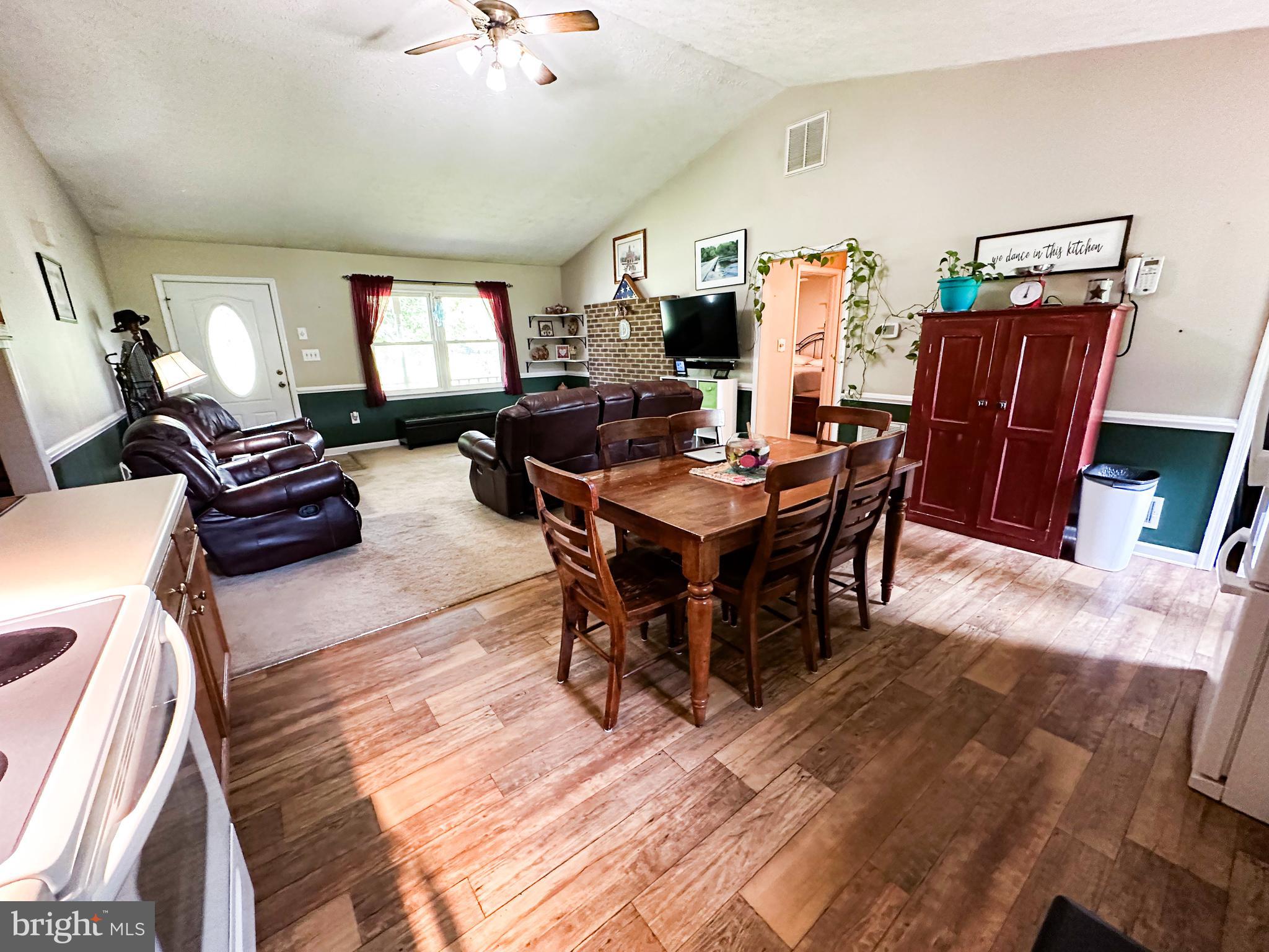 54 Howellsville Road Front Royal, VA 22630 - Photo 8 of 22 Gallery Image 8