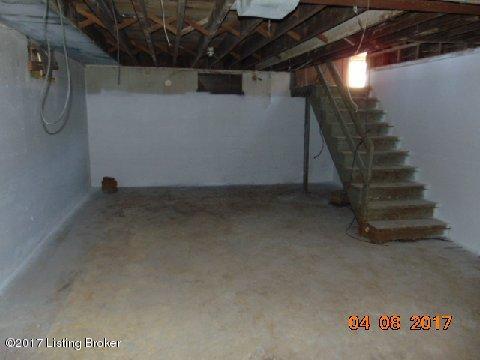 9003 Maple Road Louisville, KY 40228 - Photo 19 of 19 DSC02523