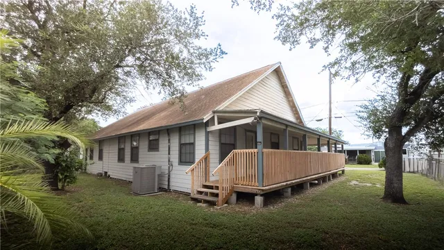 $185,000 | 310 North Harrell Street, Bishop, TX 78343