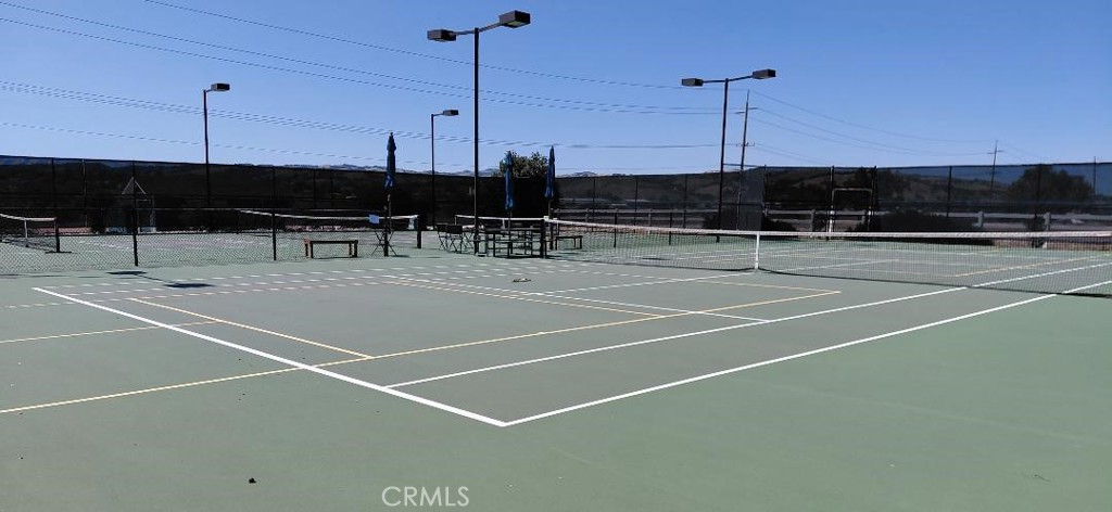 1920 Fire Rock Loop Templeton, CA 93465 - Photo 19 of 20 Pickleball and Tennis Courts.