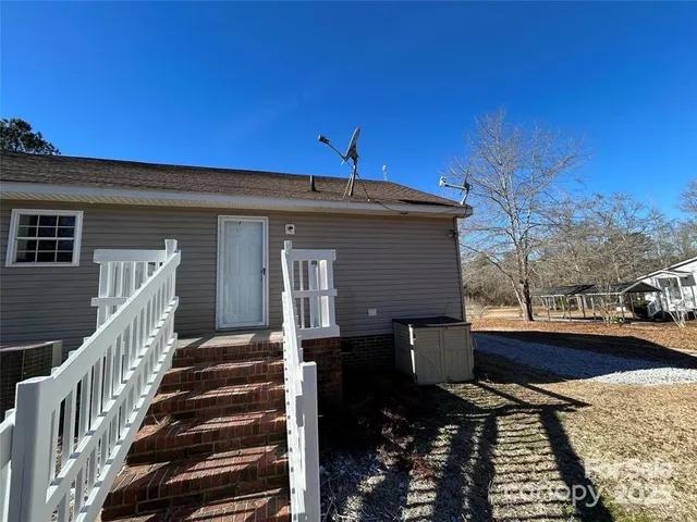 $270,000 | 4665 Mt Carmel Road, Heath Springs, SC 29058