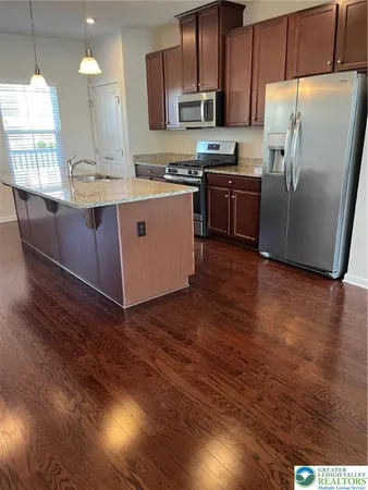 $2,700 | 2332 Raya Way, Easton, PA 18045
