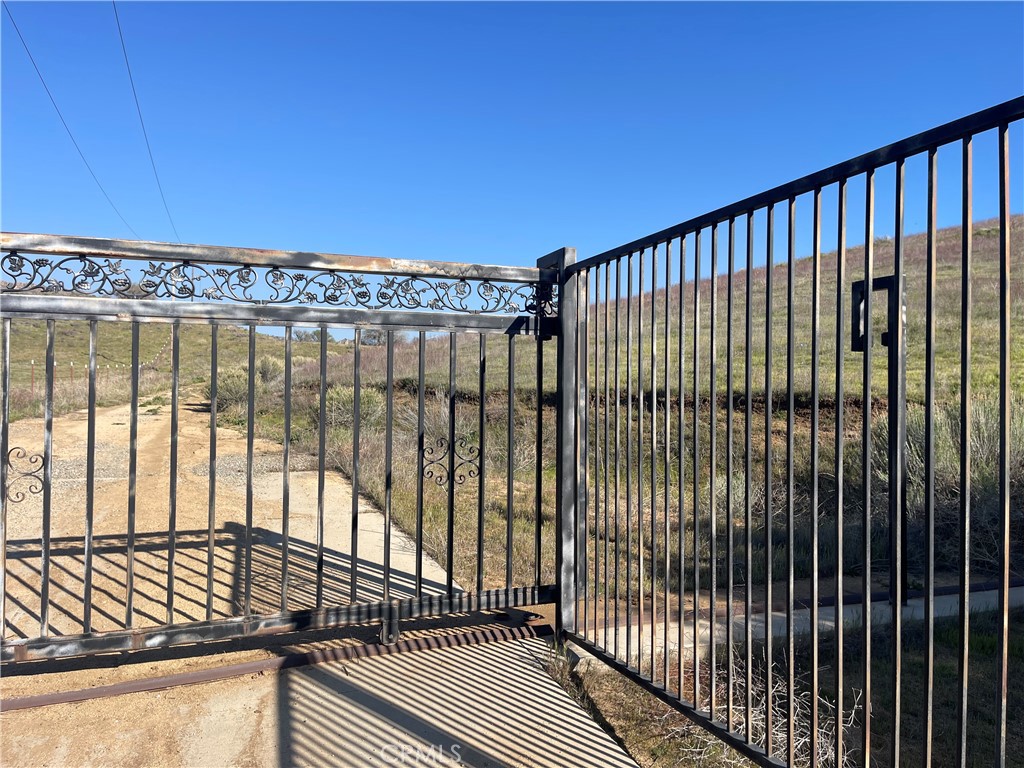 37610 Canton Way Caliente, CA 93518 - Photo 8 of 10