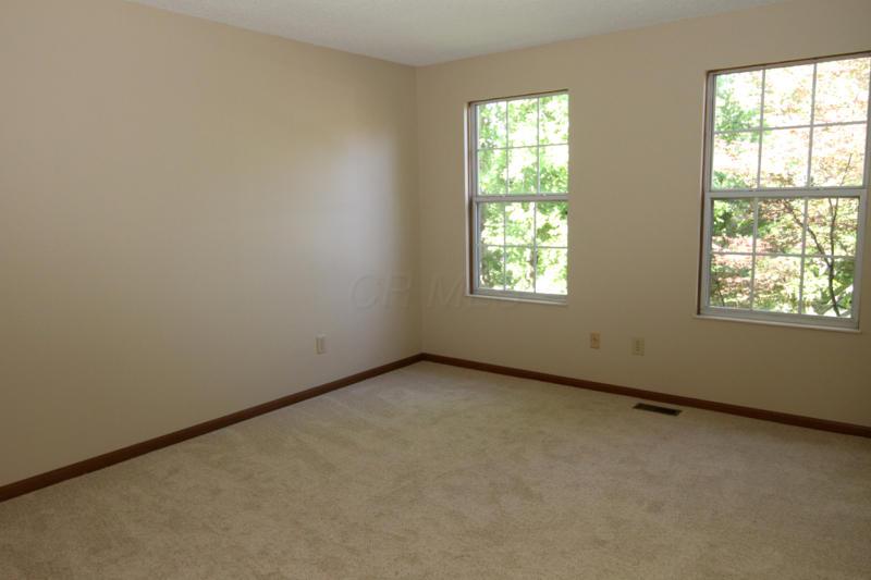 3336 Reed Point Drive Hilliard, OH 43026 - Photo 13 of 22 Gallery Image 13