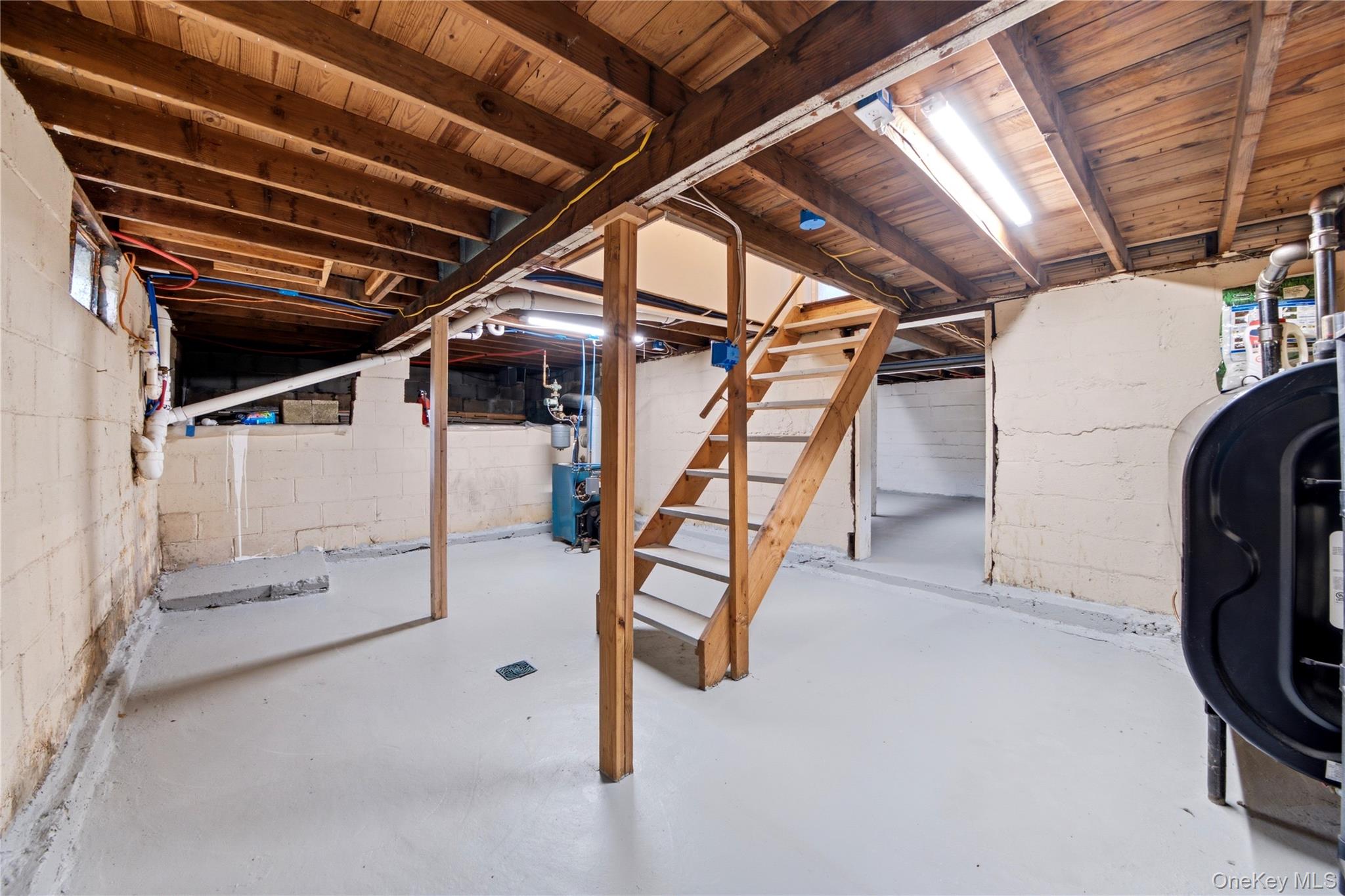 34 Whitestone Road Sound Beach, NY 11789 - Photo 15 of 26 Gallery Image 15