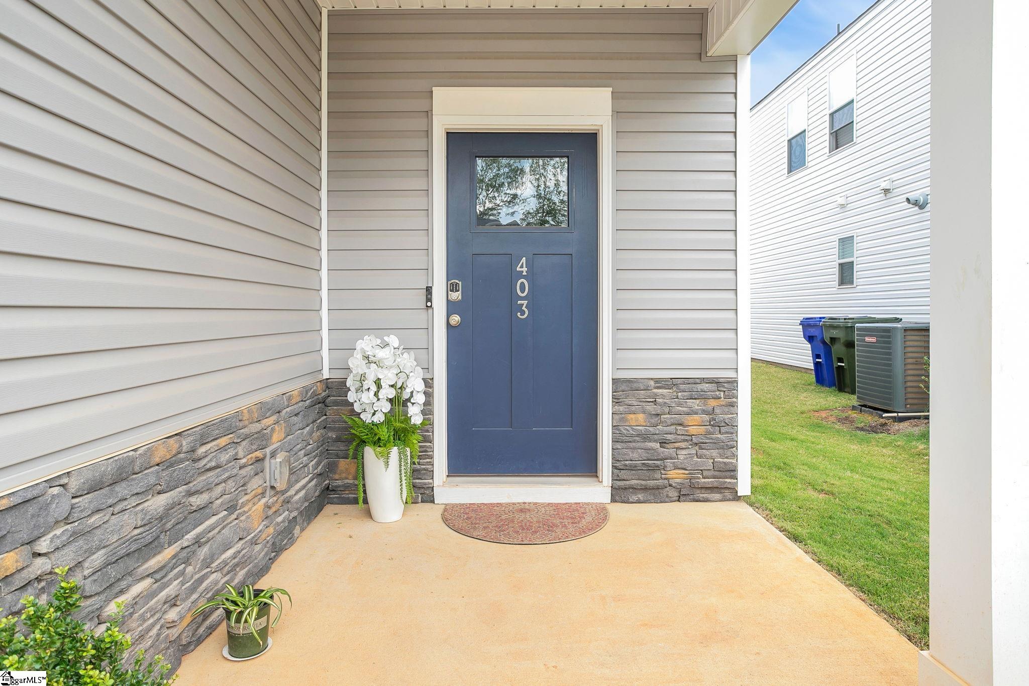 403 Poinsett Bridge Way Greenville, SC 29607 - Photo 2 of 41