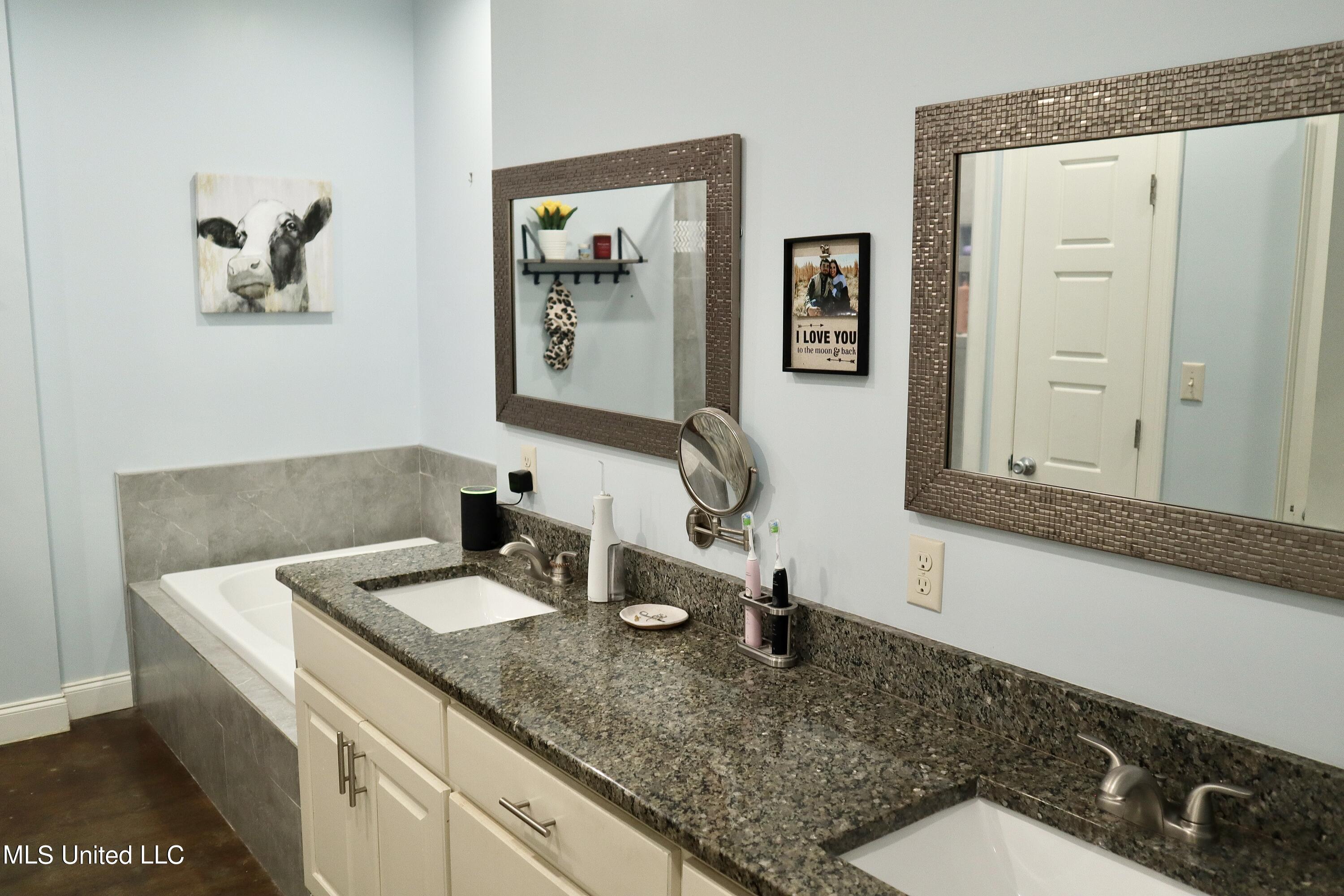 129 Musgrove Road Batesville, MS 38606 - Photo 10 of 23 IMG_4829