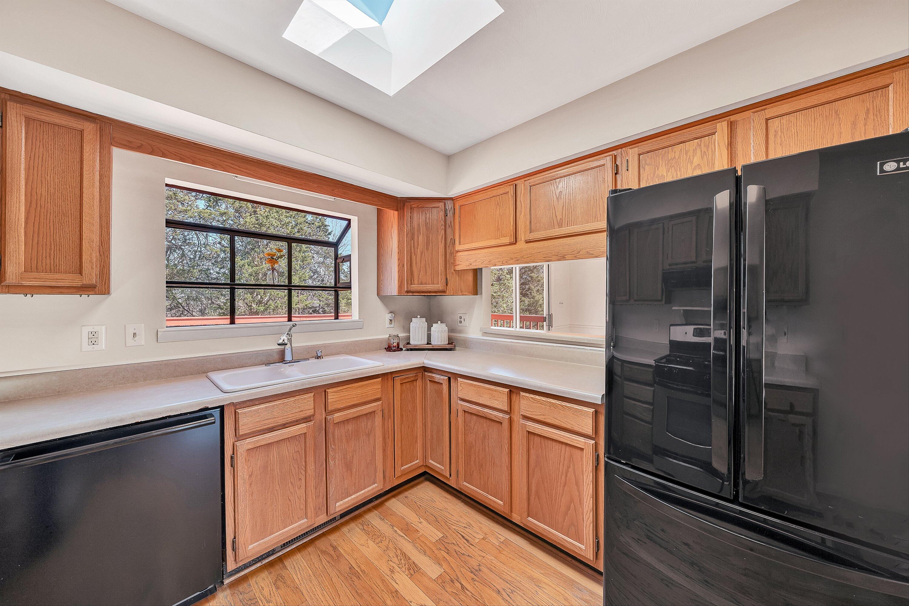 7901 Cedar Edge Road Roanoke, VA 24018 - Photo 11 of 49 Garden Window