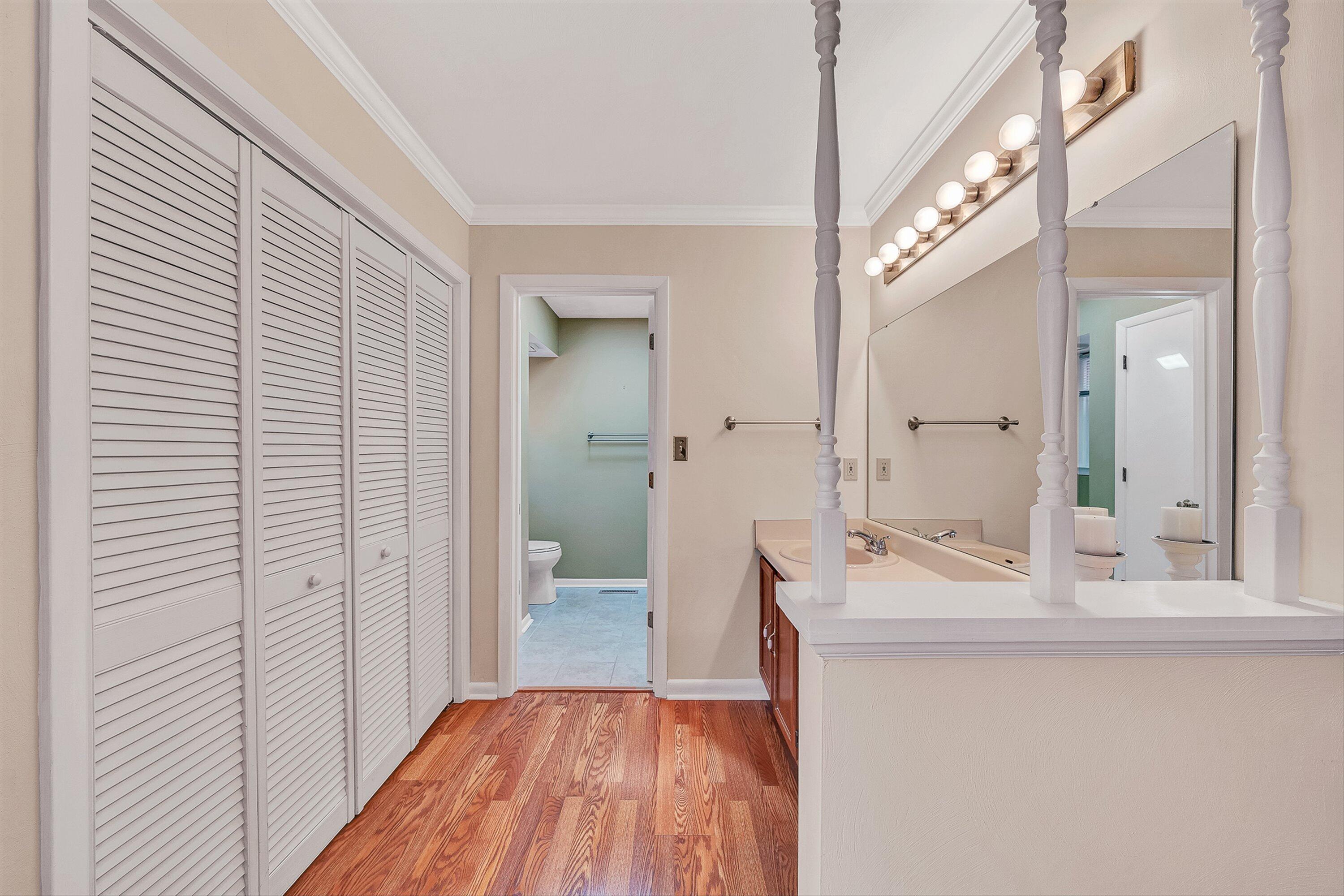 7901 Cedar Edge Road Roanoke, VA 24018 - Photo 25 of 49 Primary Suite