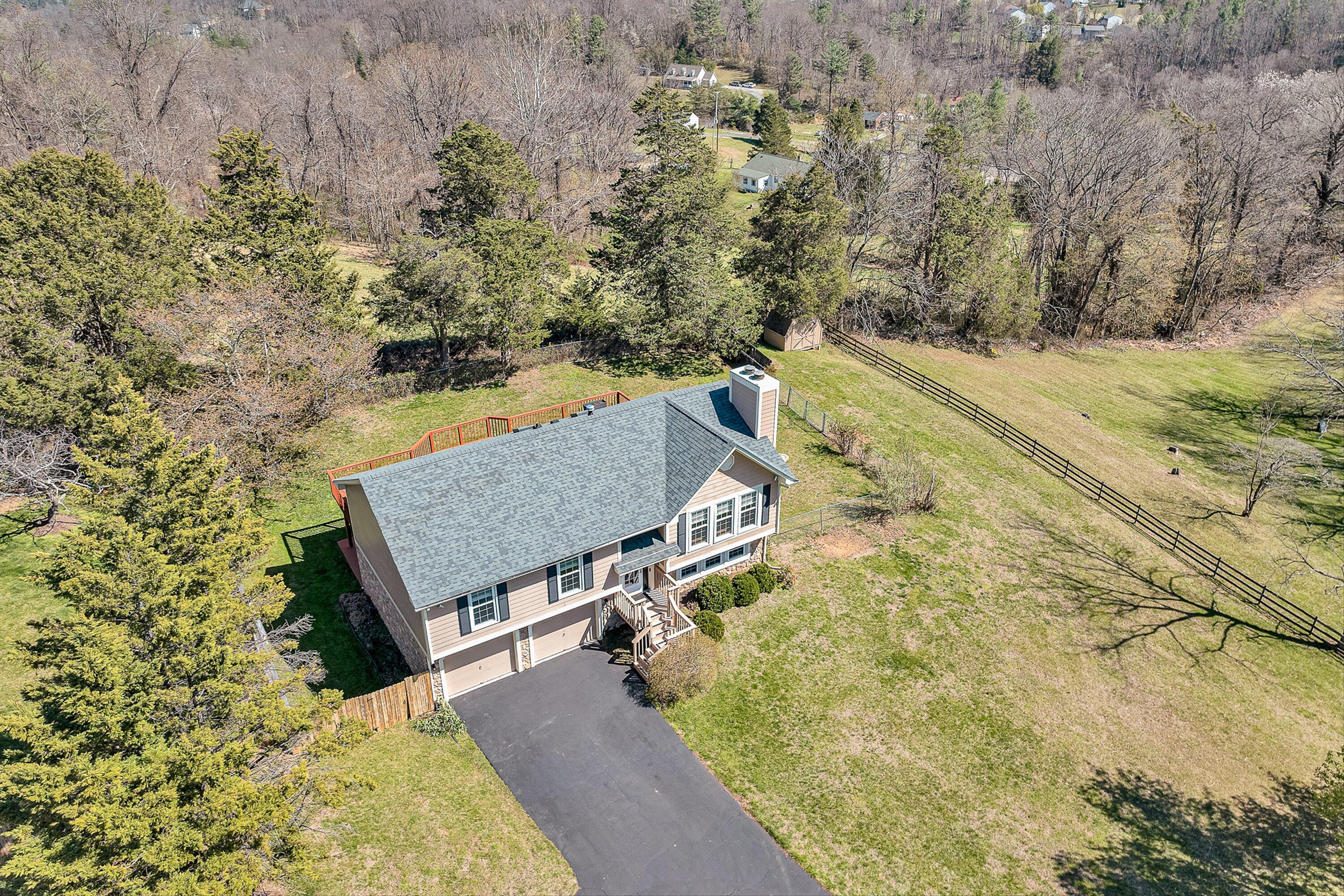 7901 Cedar Edge Road Roanoke, VA 24018 - Photo 46 of 49 Stunnning Views