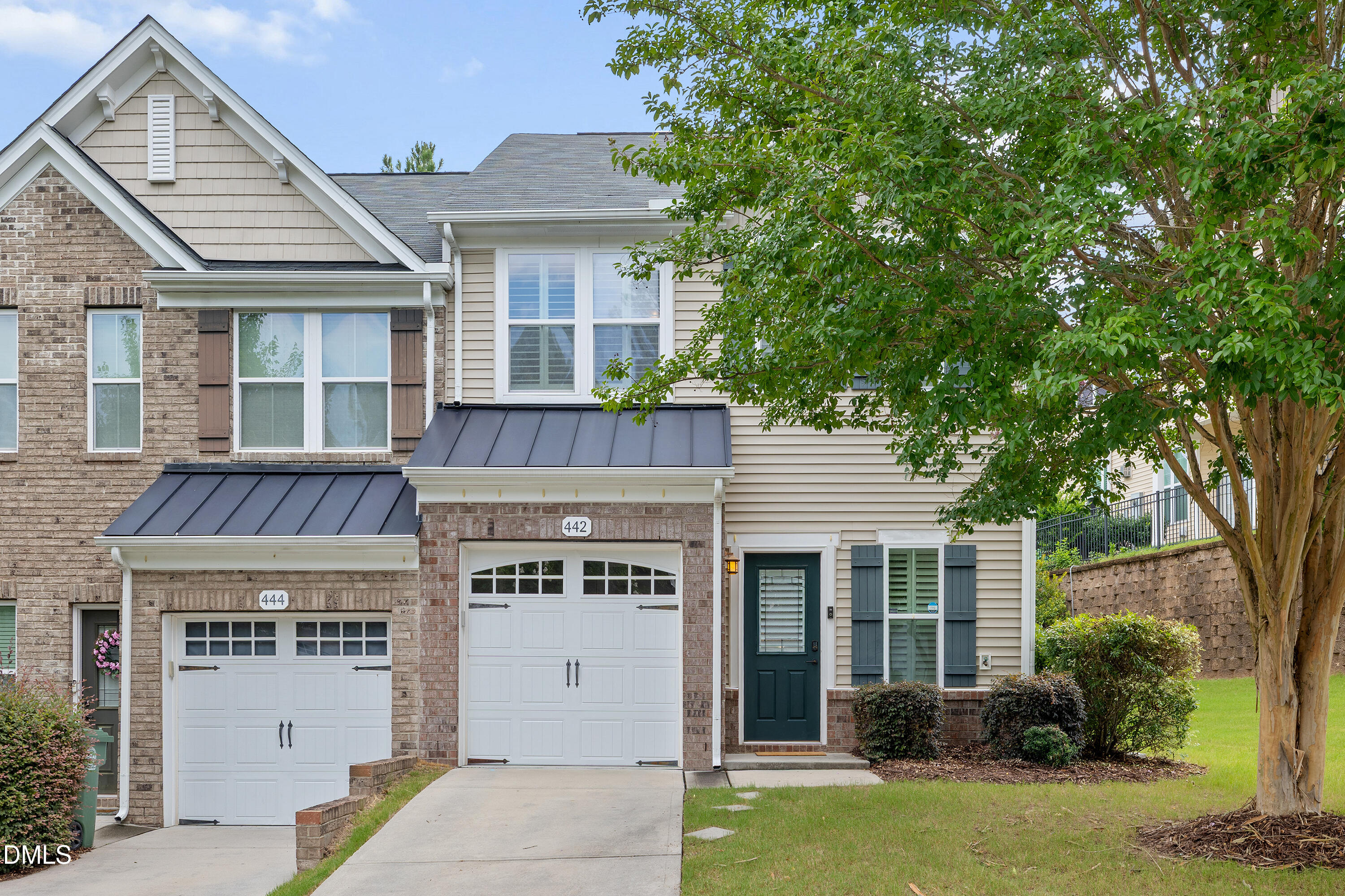 442 Panorama View Loop Cary, NC 27519 - Photo 1 of 29 IMG_5382