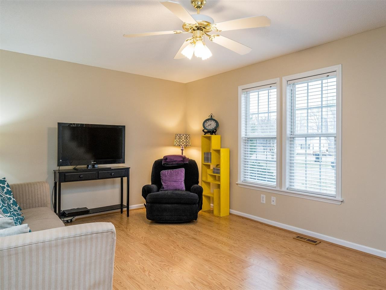 7273 Turner Fish Road Willow Spring, NC 27592 - Photo 4 of 25 Family Room