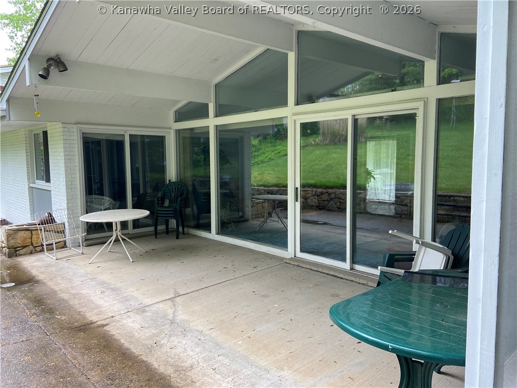 1583 Nottingham Road Charleston, WV 25314 - Photo 27 of 31 Gallery Image 27