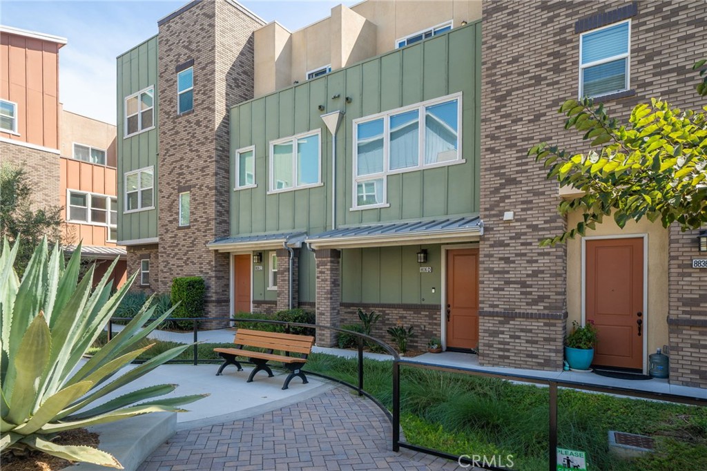 8836 Jacaranda Avenue, Unit D Montclair, CA 91763 - Photo 4 of 26