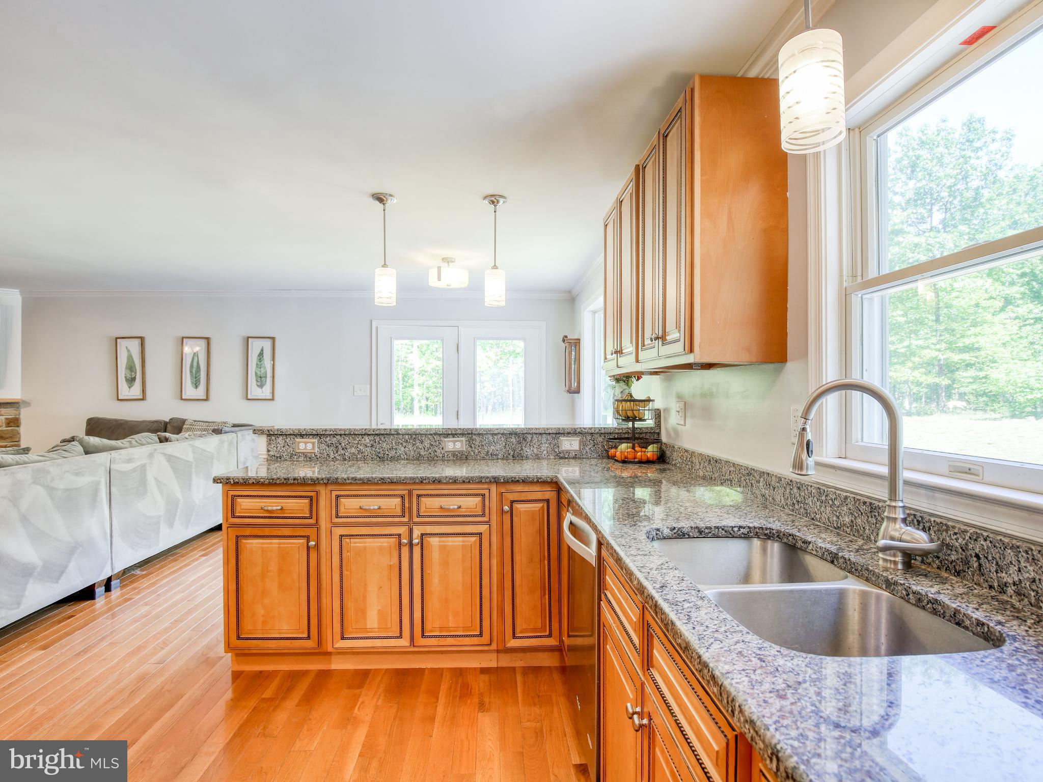 959 Adams Road Winchester, VA 22603 - Photo 17 of 42 Kitchen with granite counters