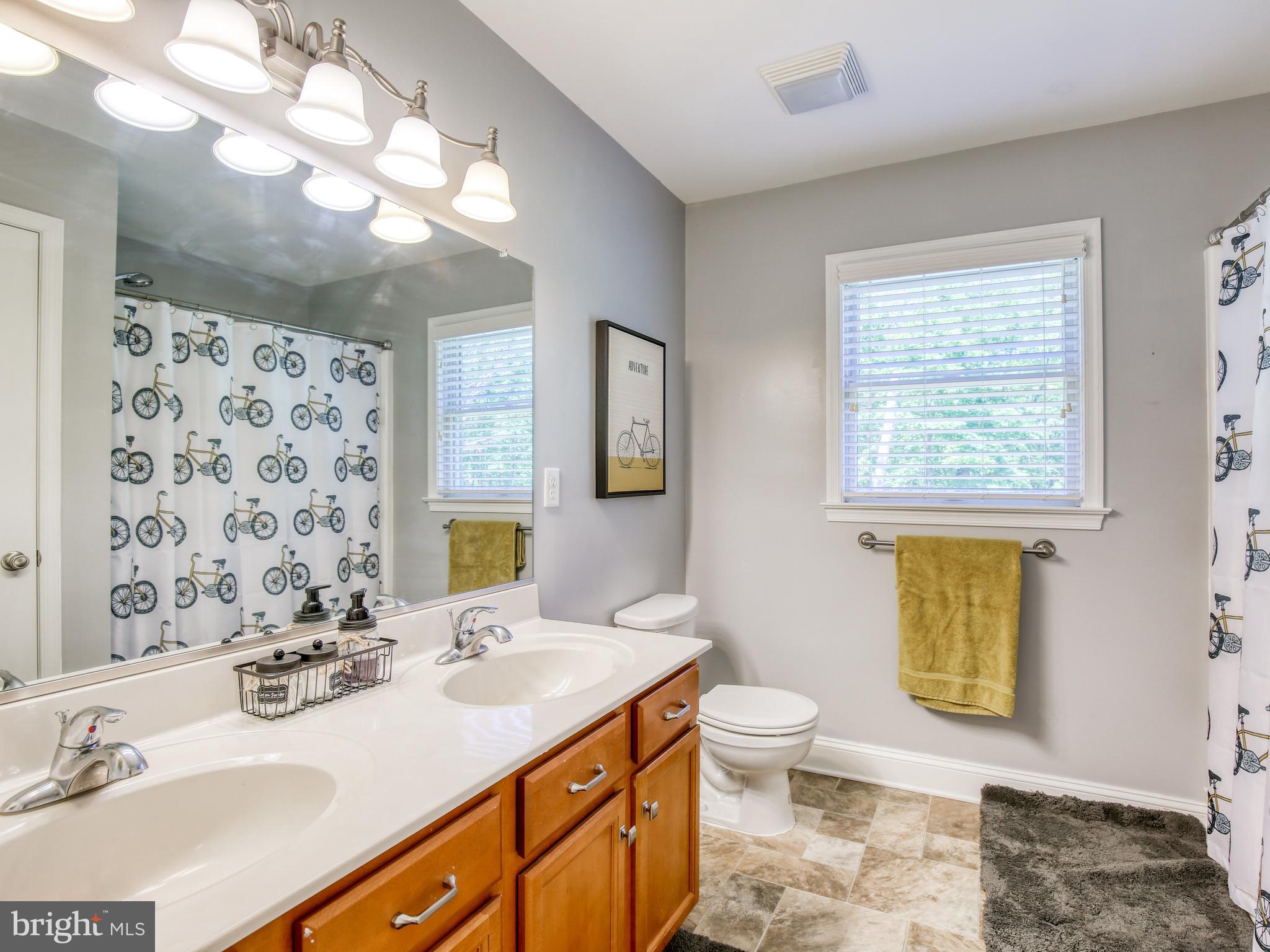 959 Adams Road Winchester, VA 22603 - Photo 29 of 42 Full bath in main hall