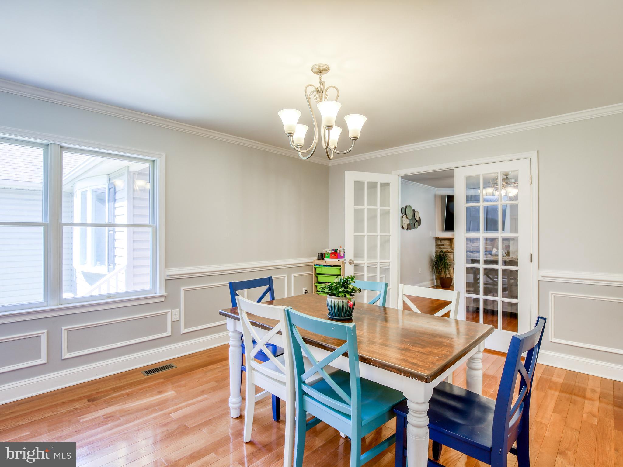 959 Adams Road Winchester, VA 22603 - Photo 9 of 42 Dining Room