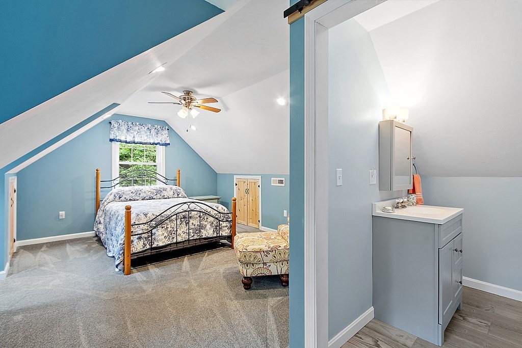 70 Dunn Road Ashburnham, MA 01430 - Photo 24 of 40