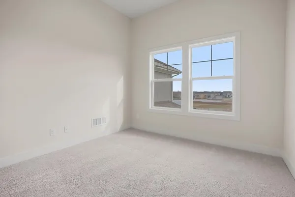 $590,000 | 16578 West 165th Place, Olathe, KS 66062