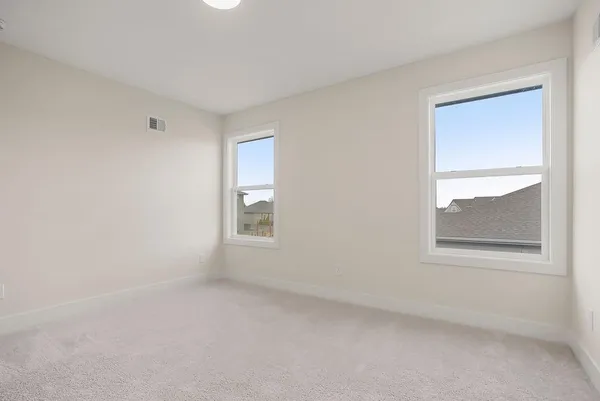 $590,000 | 16578 West 165th Place, Olathe, KS 66062