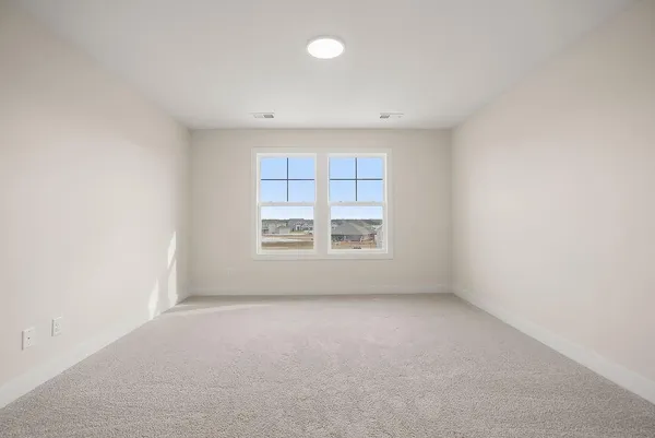 $590,000 | 16578 West 165th Place, Olathe, KS 66062