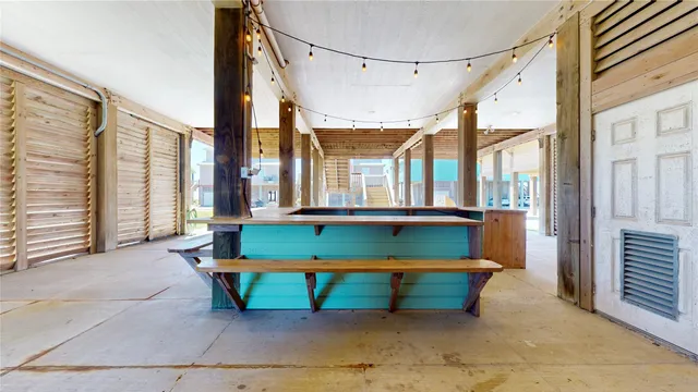 $2,400 | 1121 Blue Water Drive, Crystal Beach, TX 77650