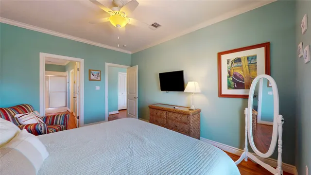 $2,400 | 1121 Blue Water Drive, Crystal Beach, TX 77650