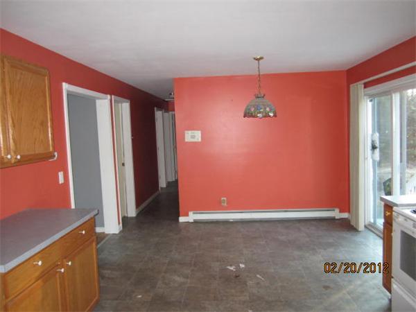 52 H Foote Road Charlton, MA 01507 - Photo 4 of 24
