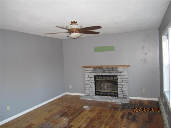 52 H Foote Road Charlton, MA 01507 - Photo 5 of 24