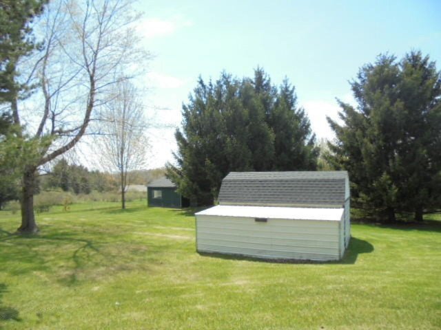 9460 South Vandecar Road Shepherd, MI 48883 - Photo 6 of 33 DSC06215
