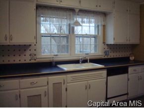 1821 Cherry Road Springfield, IL 62704 - Photo 4 of 12