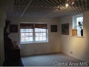 1821 Cherry Road Springfield, IL 62704 - Photo 8 of 12