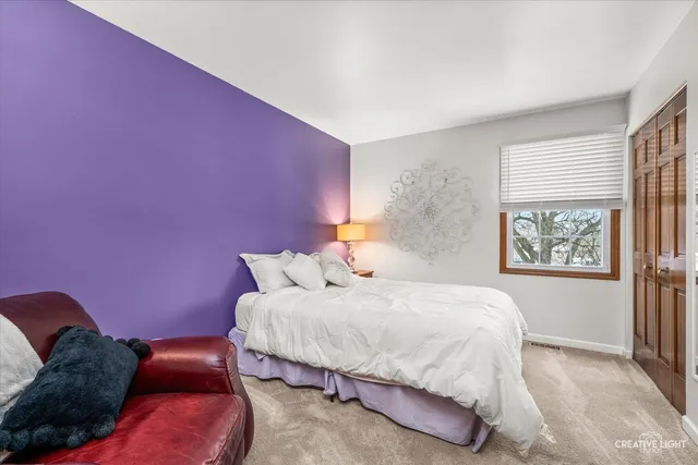 $399,000 | 1712 Coach Drive, Naperville, IL 60565