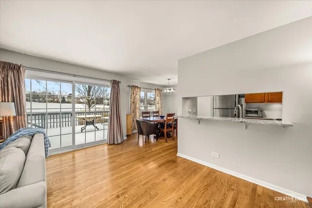 $399,000 | 1712 Coach Drive, Naperville, IL 60565