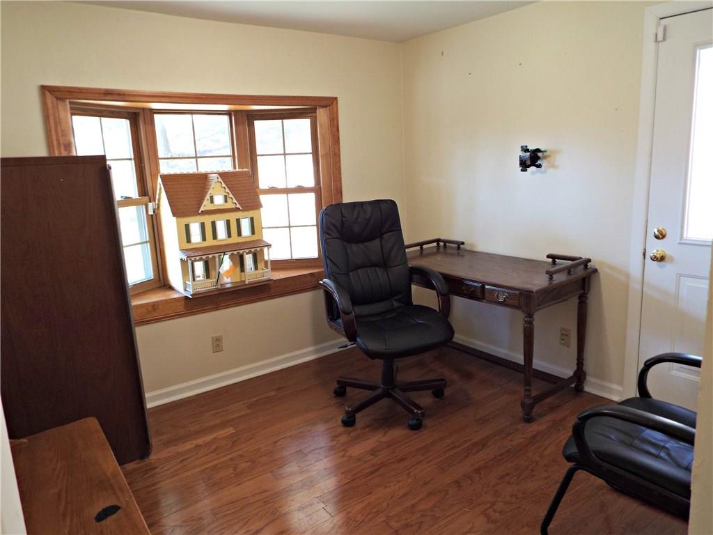 1349 Sugar Run Road Venetia, PA 15367 - Photo 15 of 19