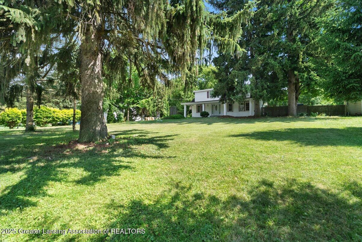 937 West Miller Road Lansing, MI 48911 - Photo 29 of 43 29-Media Jett - 23