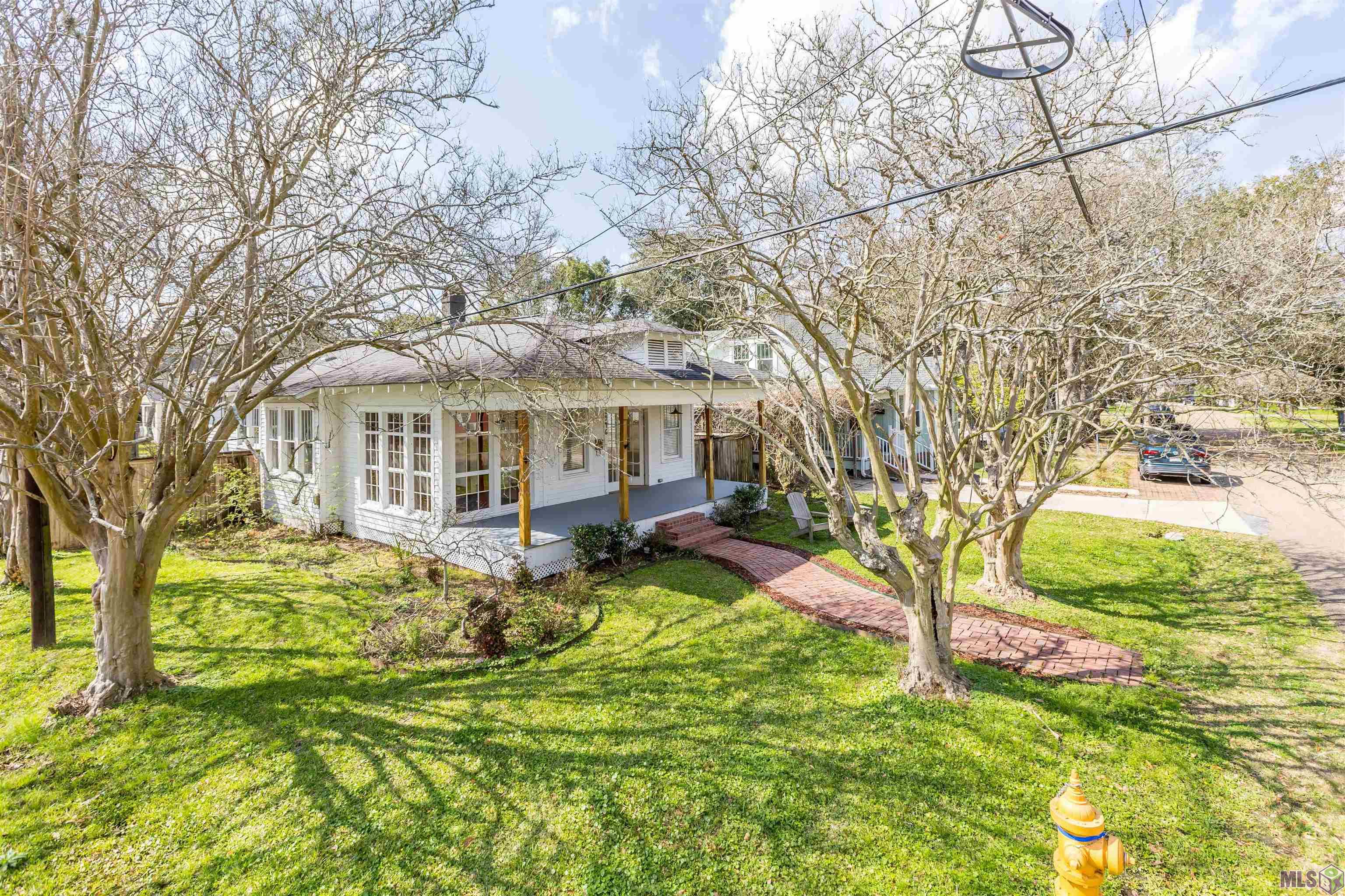 At the corner of Horace & Pericles