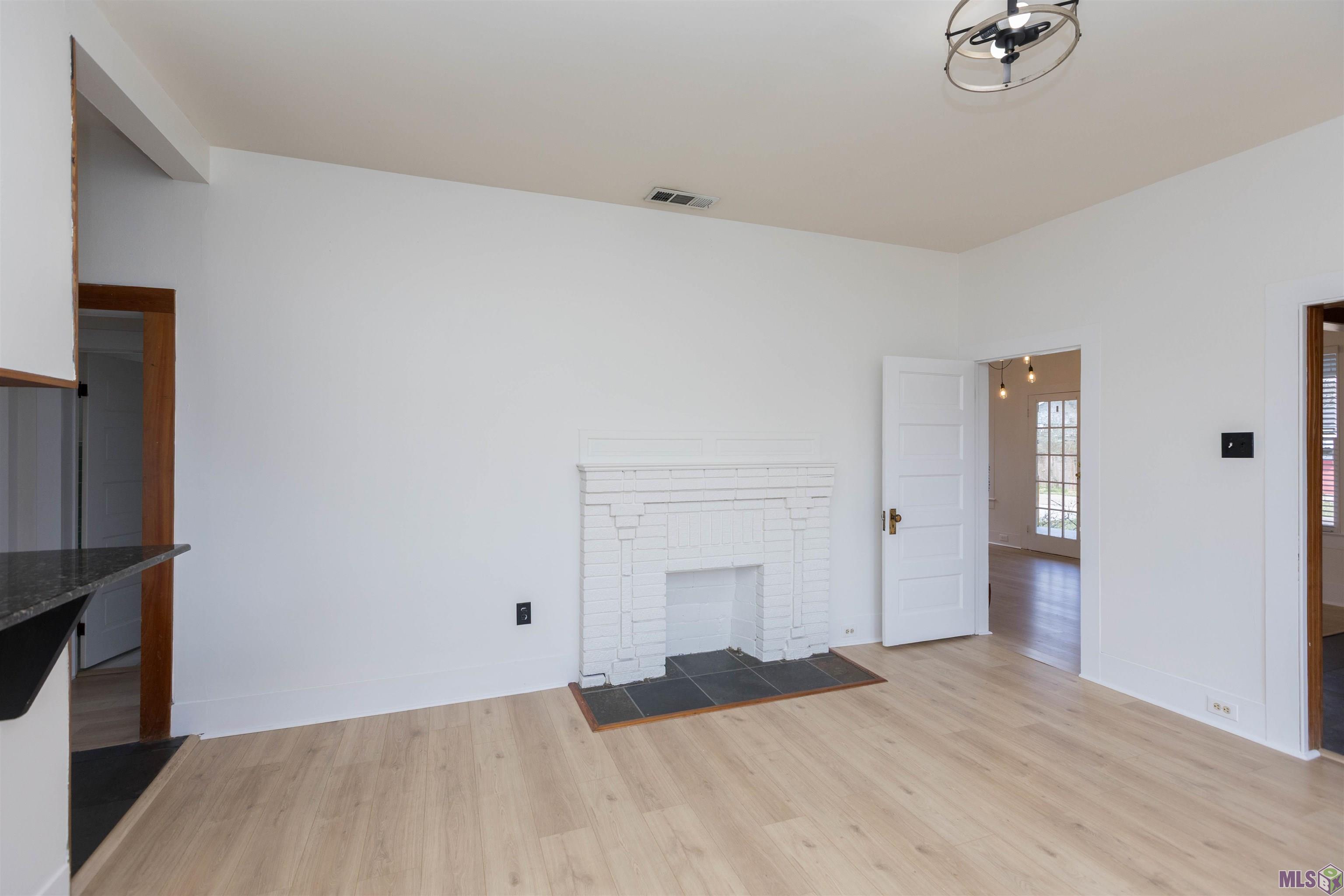 1946 Pericles Street Baton Rouge, LA 70808 - Photo 17 of 33 Dining Room