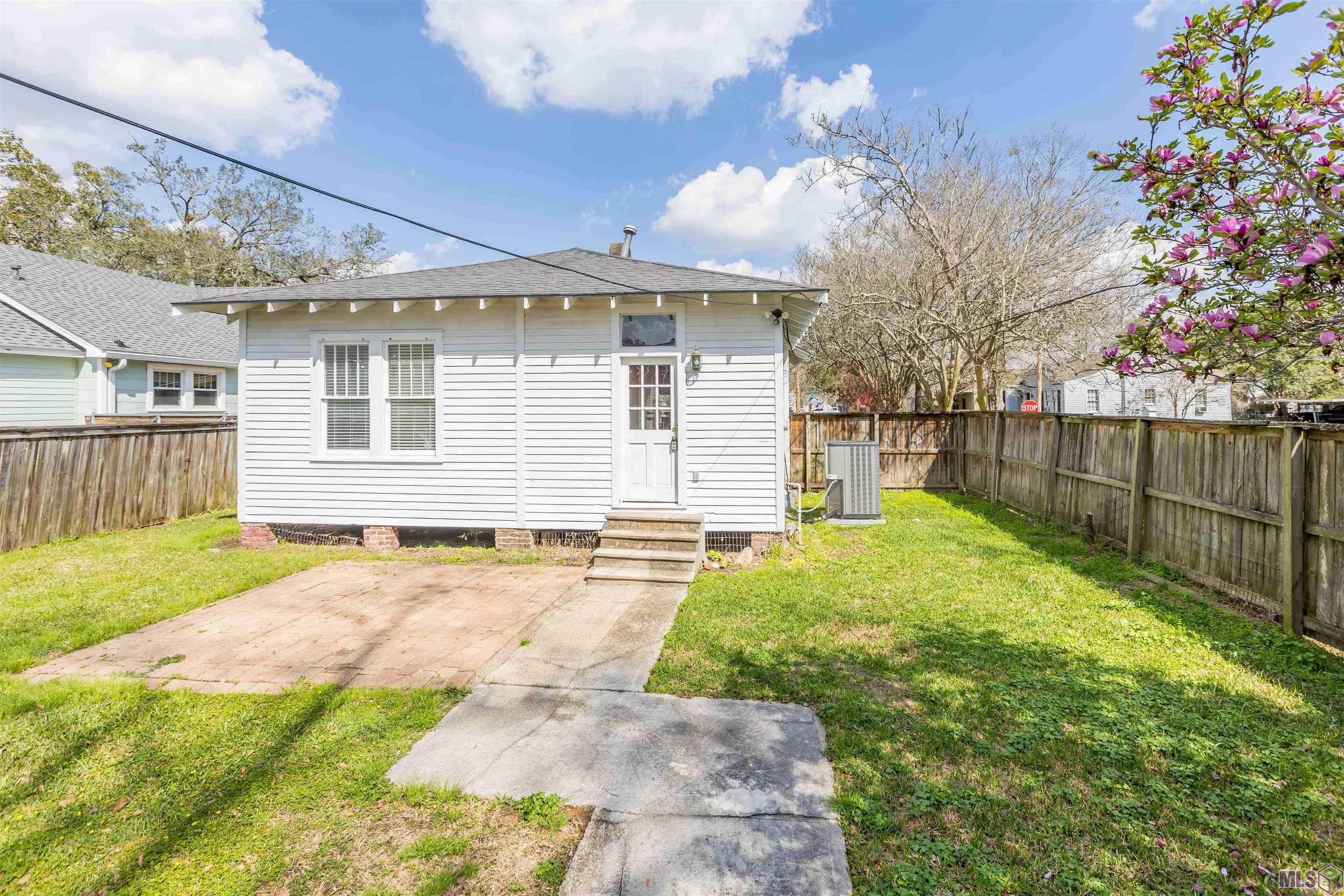 1946 Pericles Street Baton Rouge, LA 70808 - Photo 21 of 33 Rear of house