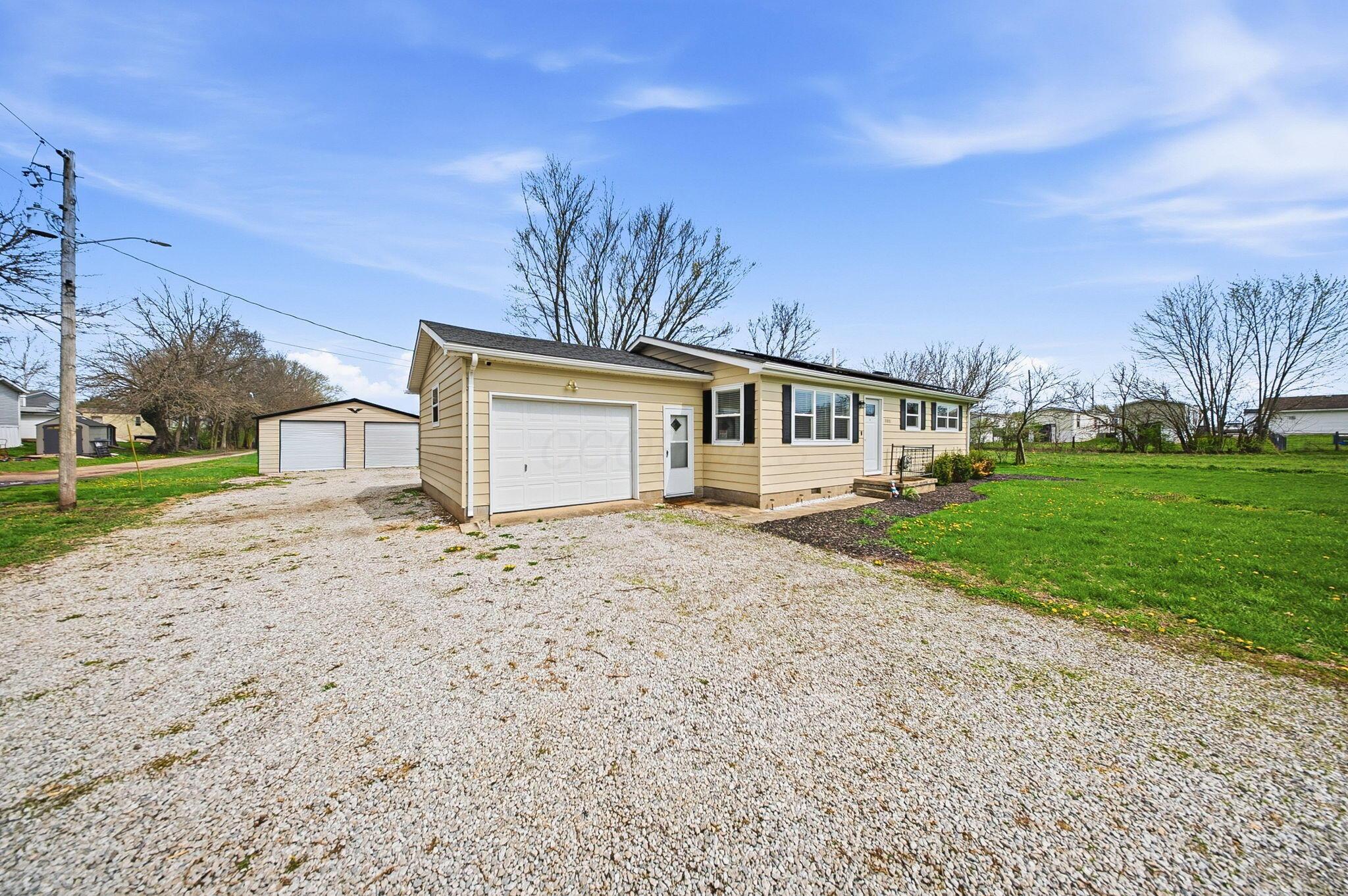 9891 Shepherd Road Lockbourne, OH 43137 - Photo 4 of 57 Front including outbuilding view