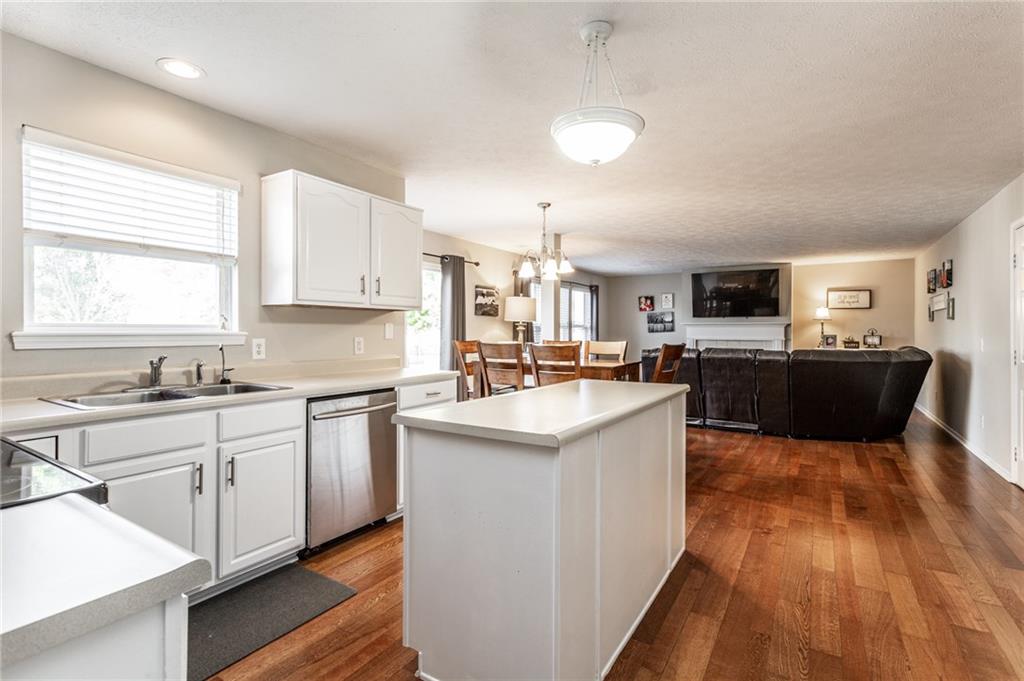 8638 Rapp Drive Indianapolis, IN 46237 - Photo 11 of 36 Gallery Image 11
