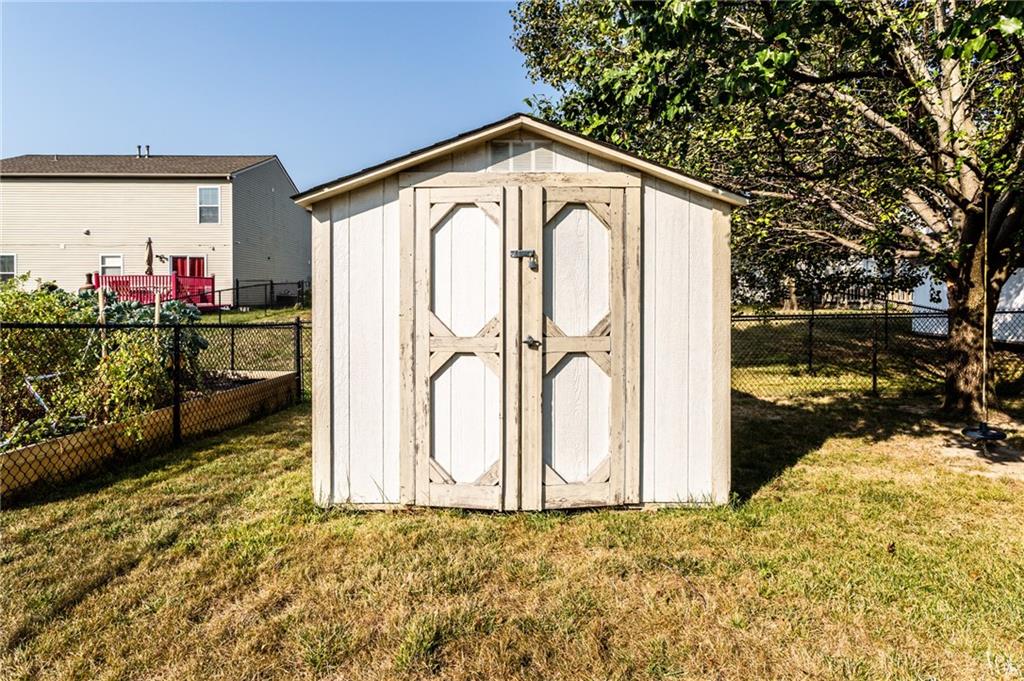 8638 Rapp Drive Indianapolis, IN 46237 - Photo 34 of 36 Gallery Image 34