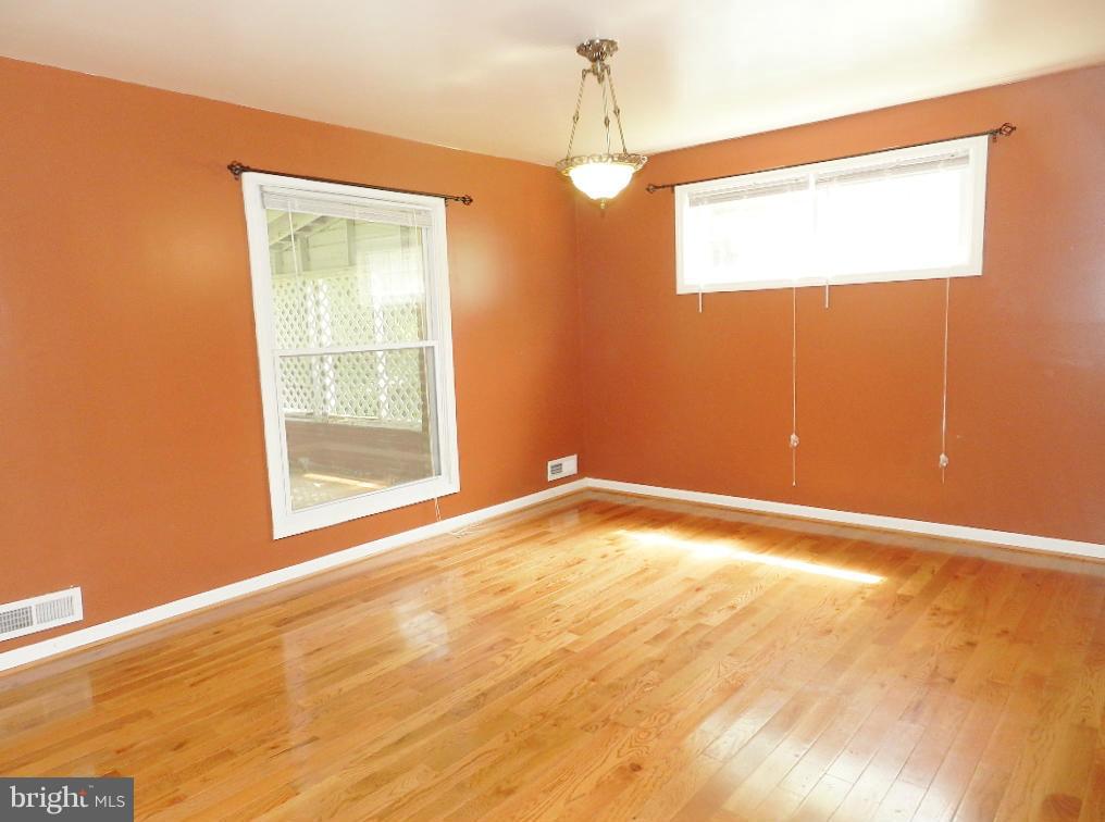 13007 Bluhill Road Silver Spring, MD 20906 - Photo 12 of 30 Dining Room