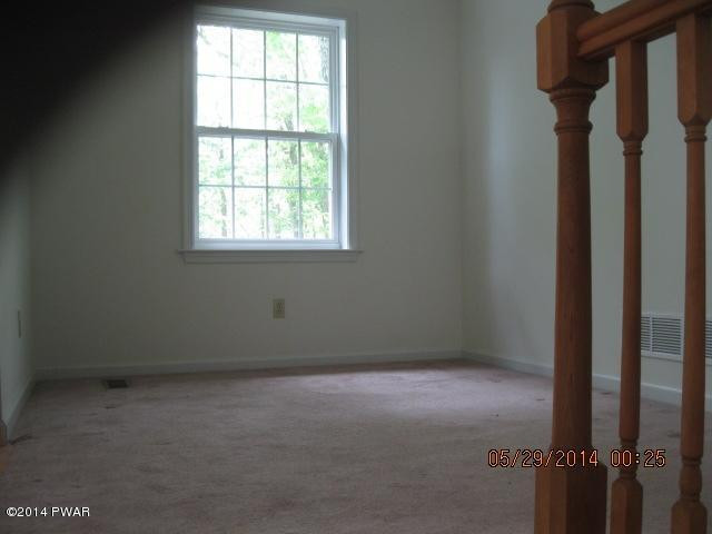 109 East Lakeview Road Lackawaxen, PA 18435 - Photo 16 of 20
