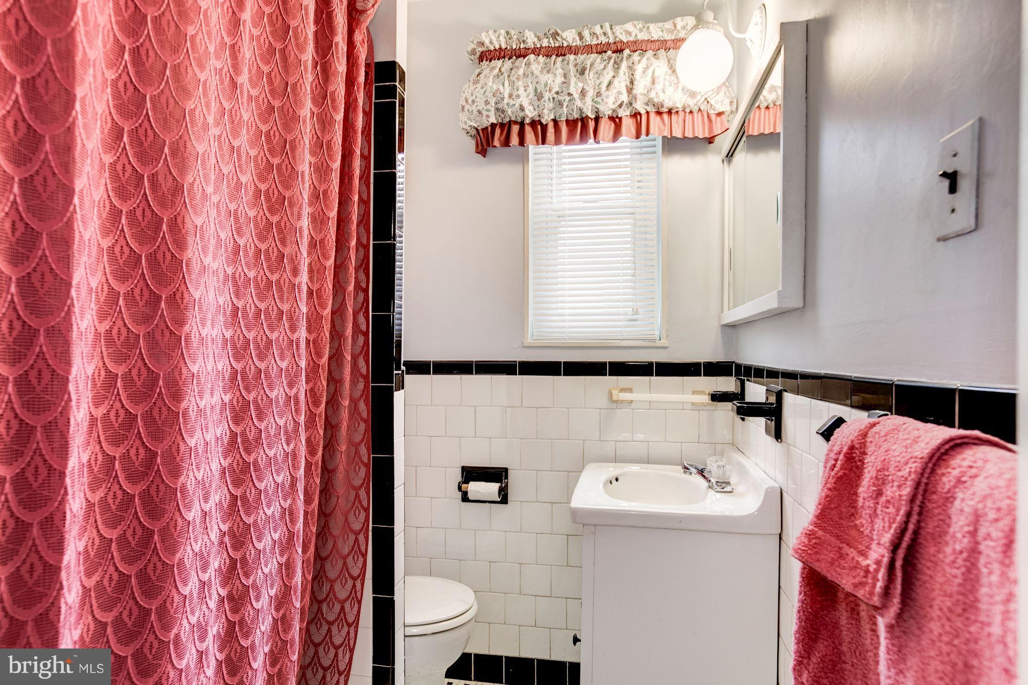 902 Gabel Street Silver Spring, MD 20901 - Photo 14 of 20 Bath