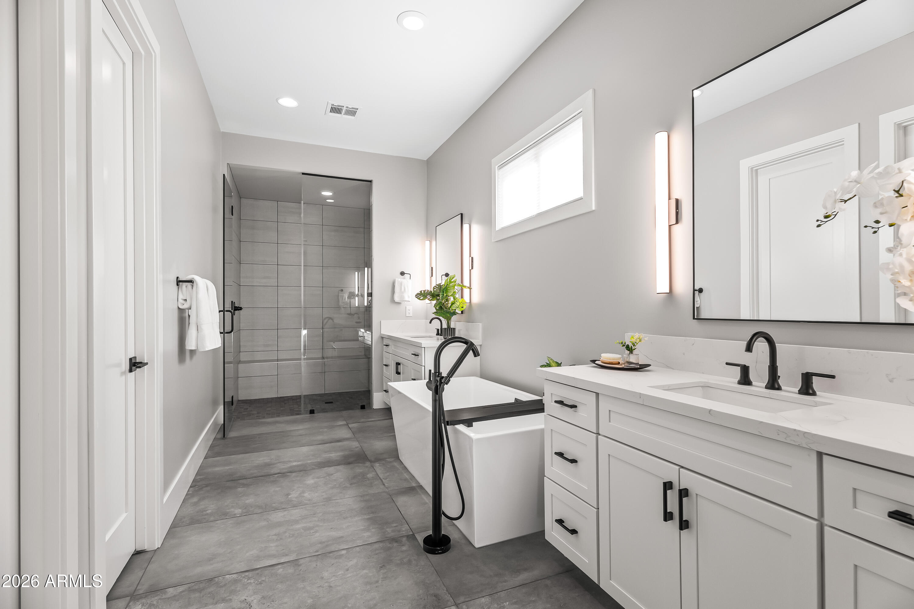 5136 North 10th Way Phoenix, AZ 85014 - Photo 12 of 42 Primary Bath boasts dual vanities